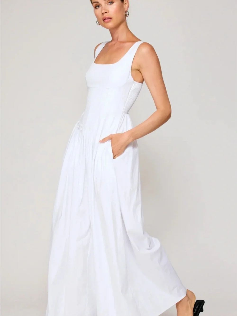 Line and Dot White Sleeveless Romper with Pintuck Bodice - XSmall - Picture 7 of 9